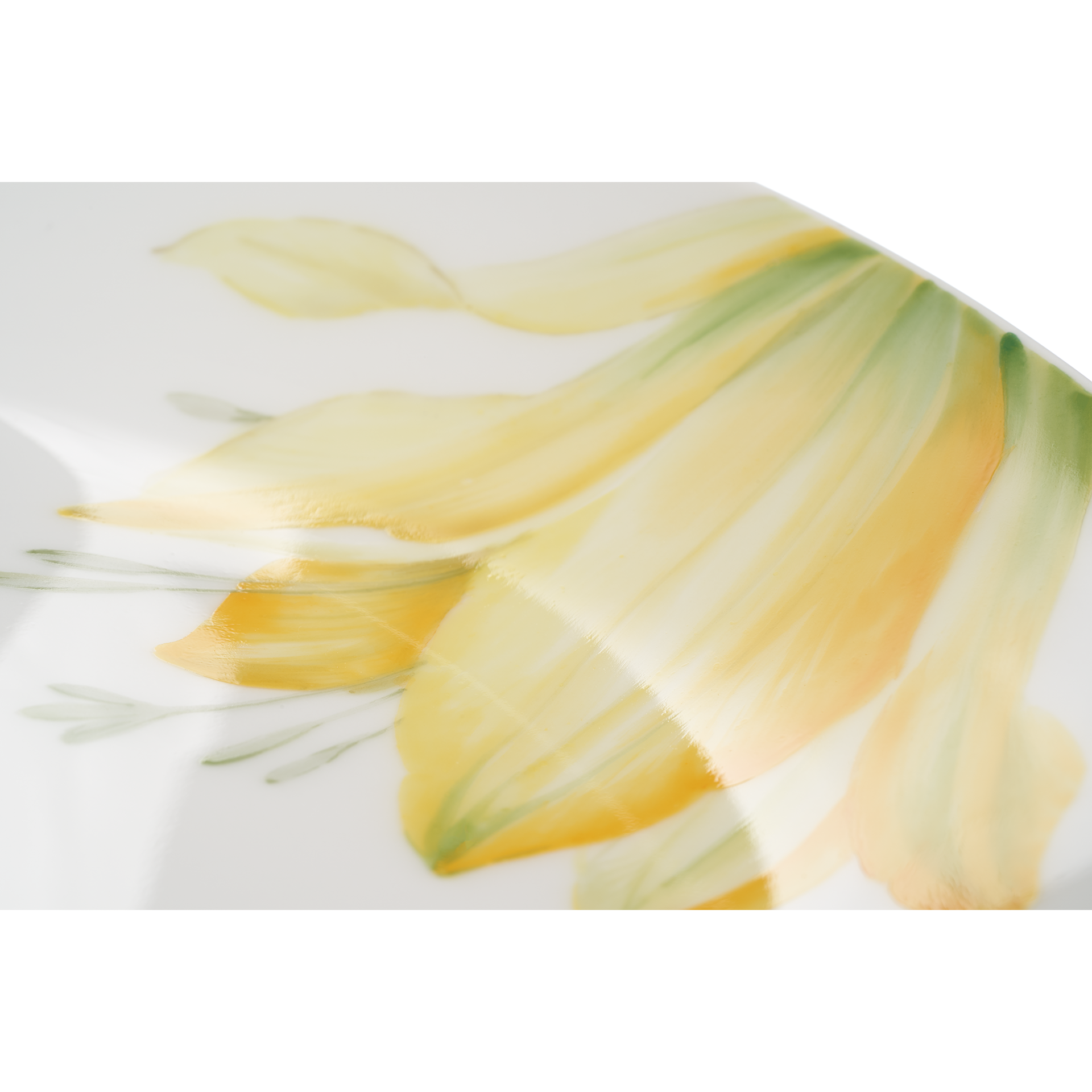 MEISSEN® COSMOPOLITAN GIANT BLOOM SOUP PLATE, CROWN IMPERIAL